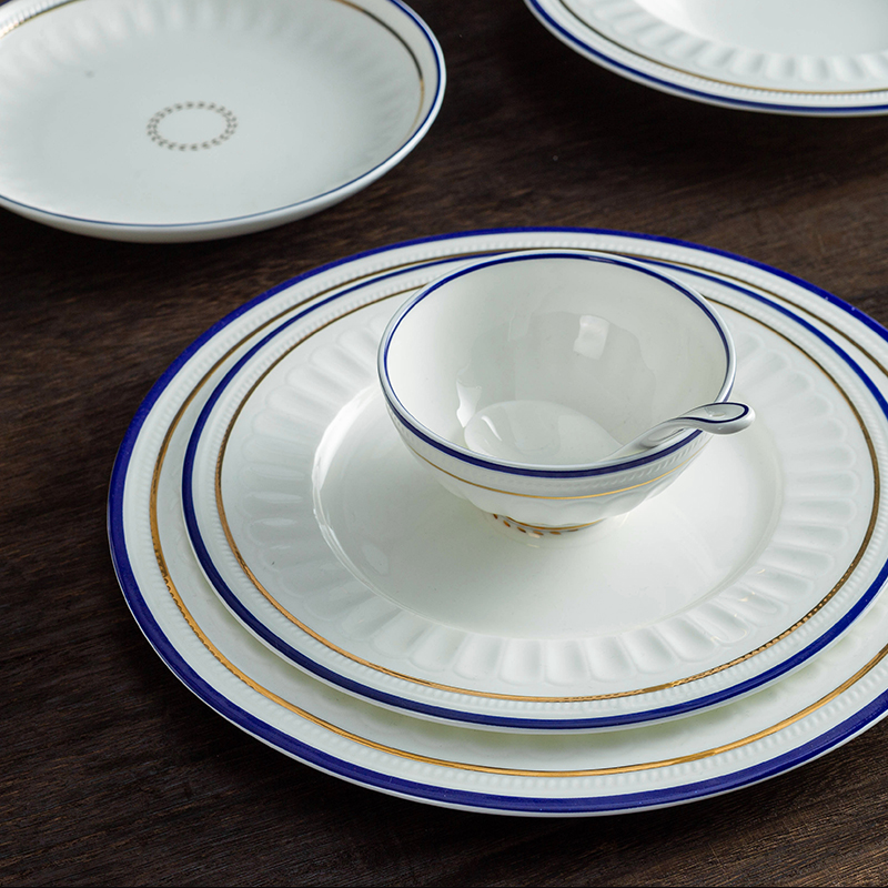 Bone china white plates with blue rim (2)
