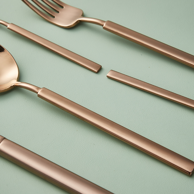 Stainless Steel Golden Spoon Fork And Knives sets 6