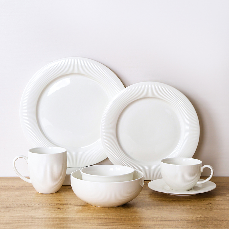 Unique White porcelain dinner sets (7)