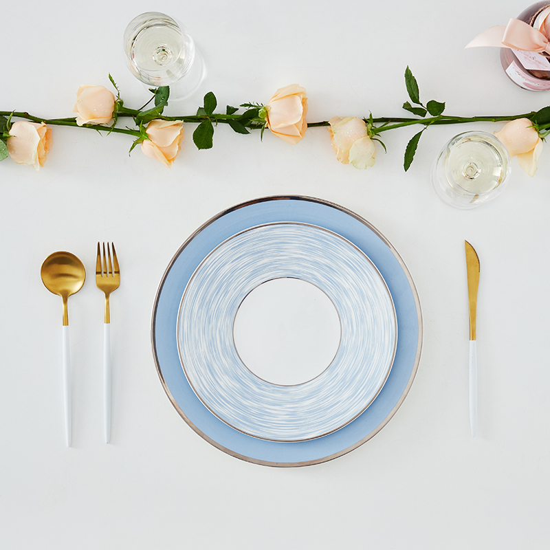 blue dinner plates (1)
