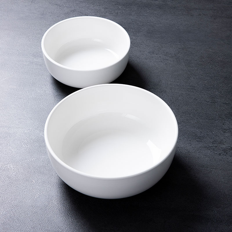 white ceramic salad bowl