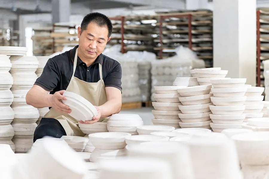 inspection of the ceramic dinnerware