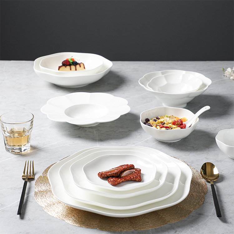 jogos de jantar elegantes em porcelana branca