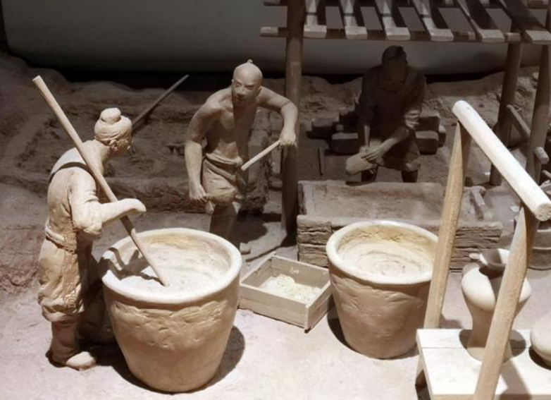 Characteristics of ancient porcelain making techniques