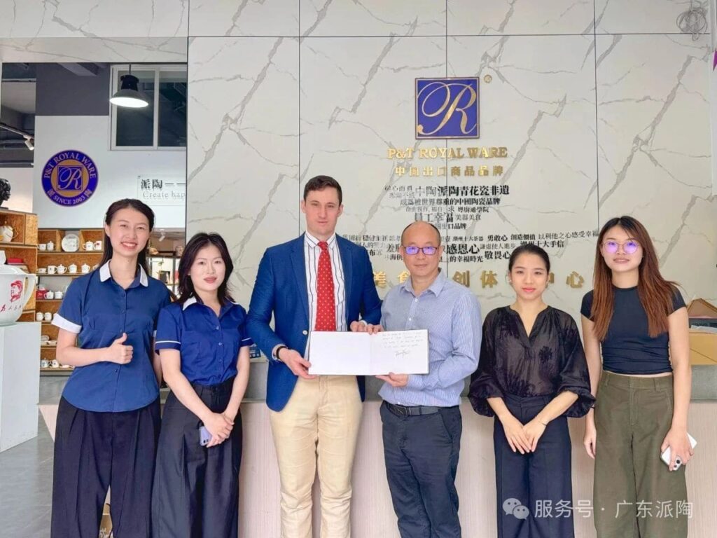 Uruguayan Consul General in Guangzhou Visits PITO Experience Center (15)