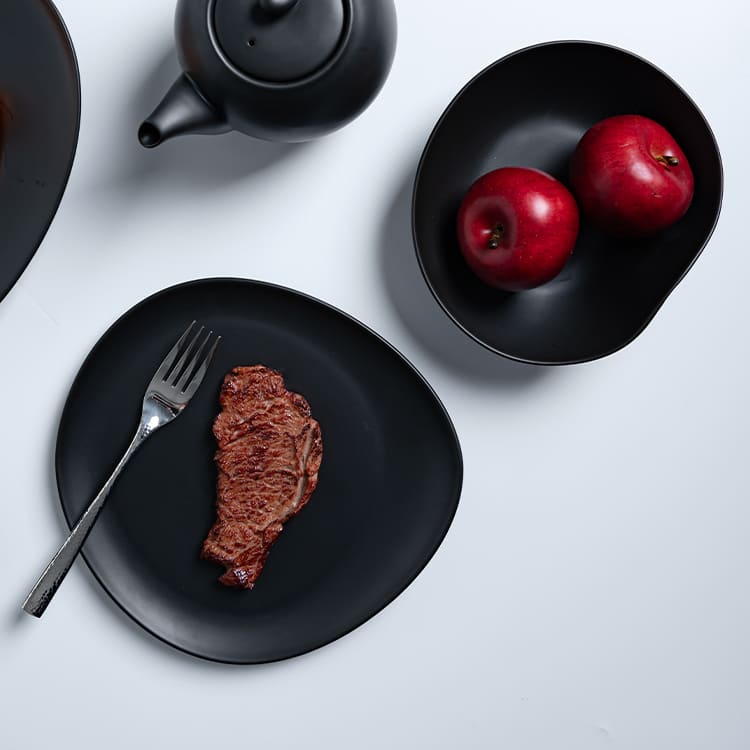 Azure collection dinner plate black (4)
