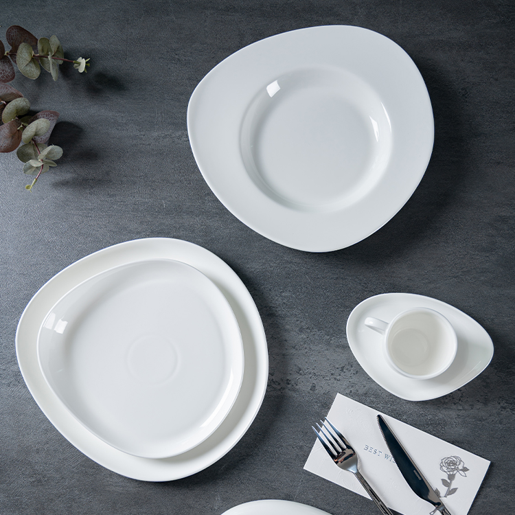 Azure collection plate fine porcelain (1)