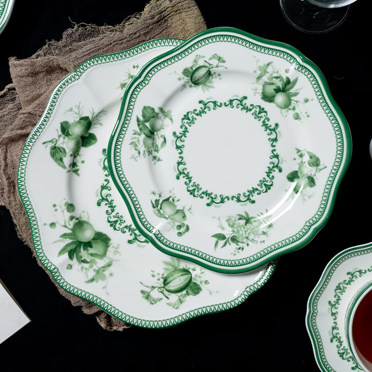 Elegance Beauty(Green) fine porcelain plates (2)
