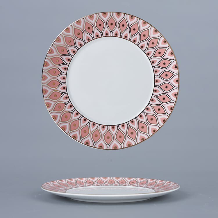 Pratos de jantar rosa leve com borda dourada (1)