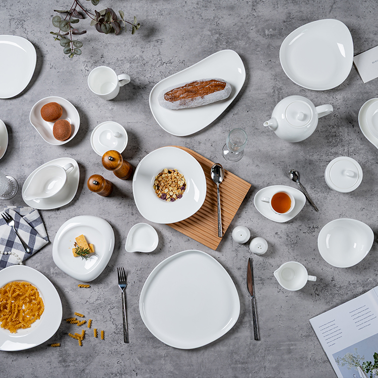 Non Toxic White Fine Porcelain Dinner Set (1)