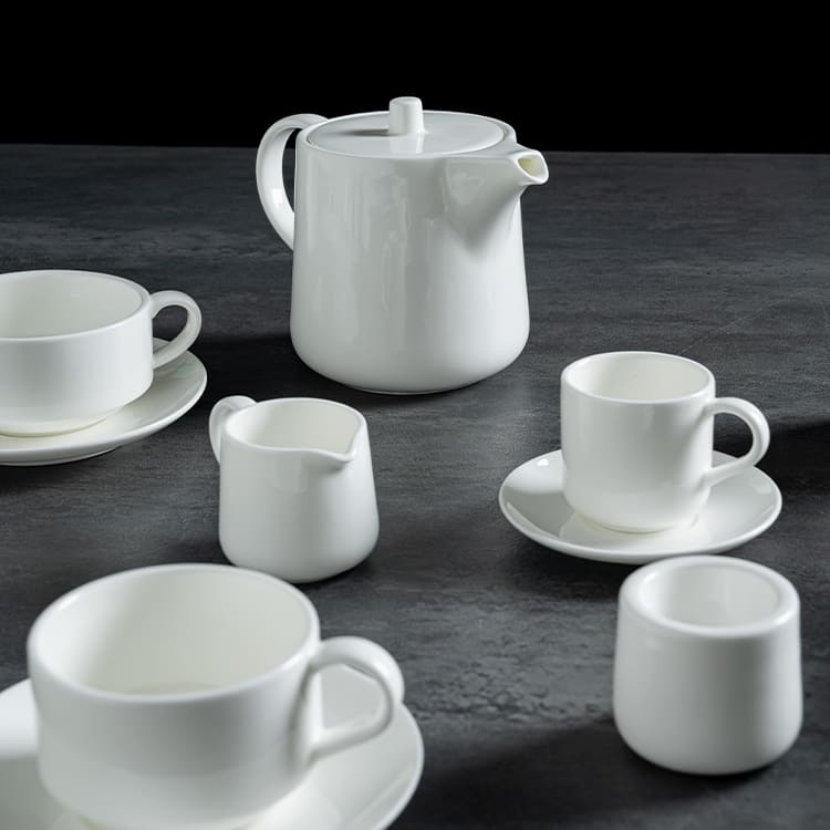 Pantheon-Tee & Kaffeetassen-Set aus feinem Porzellan (3)