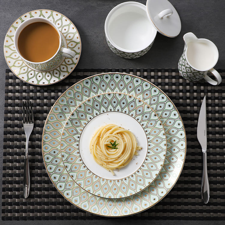 Pratos de jantar verdes com borda dourada Pavão (4)