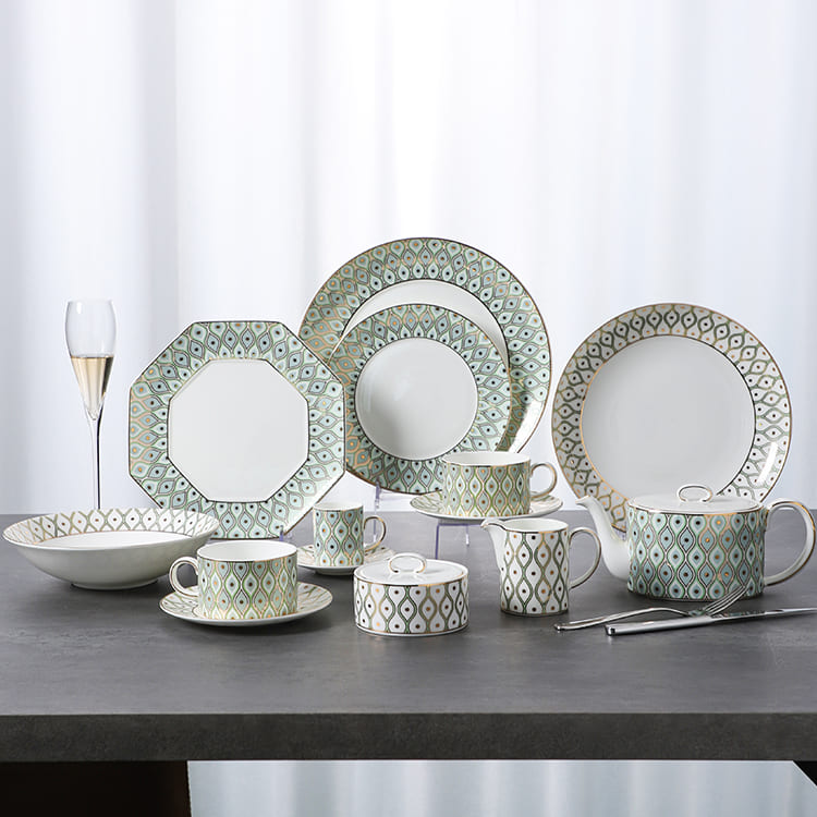 Pratos de jantar verdes com borda dourada Pavão (5)