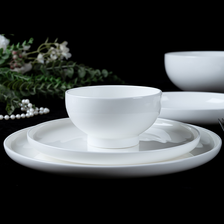 white bone china plate (1)