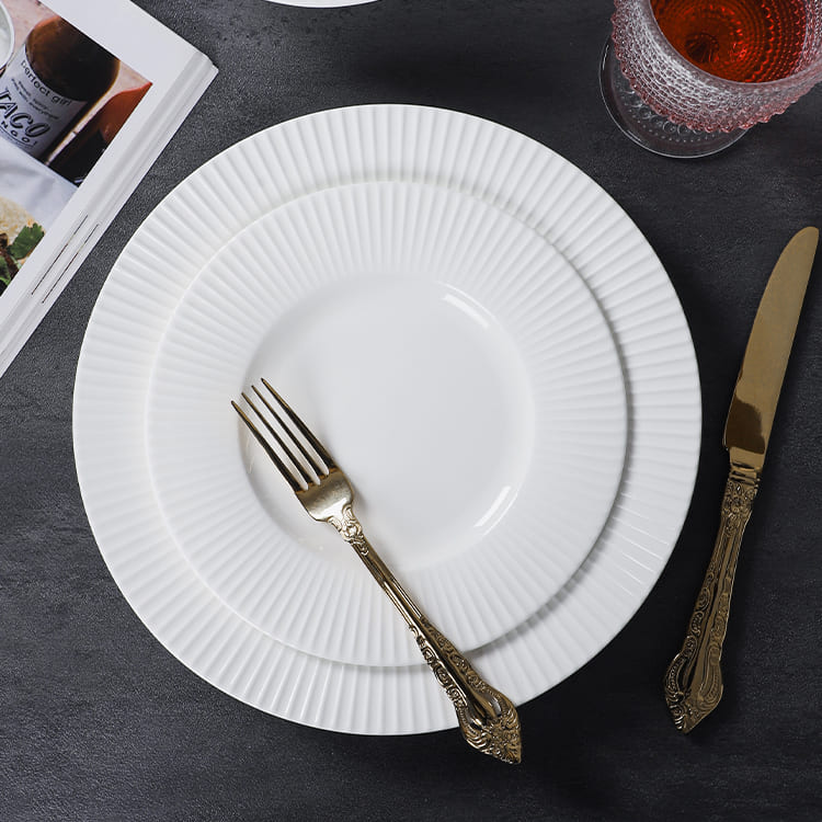 Blossom White Dinner Plate Set (4)