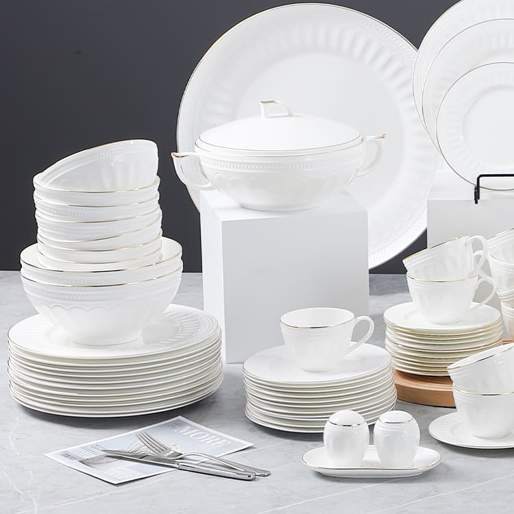 Römisches Tafelservice für 12 Person (1)