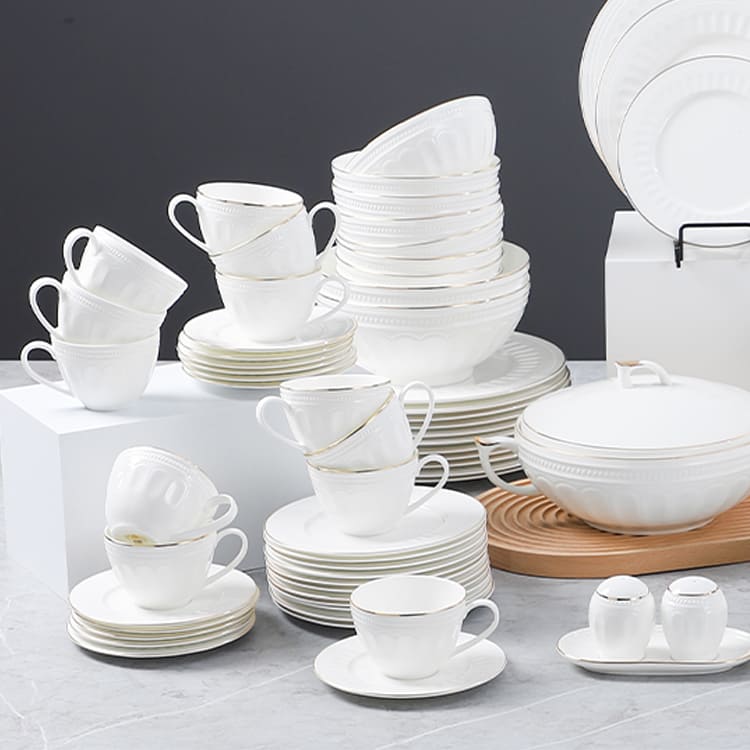 Römisches Tafelservice für 12 Person (3)