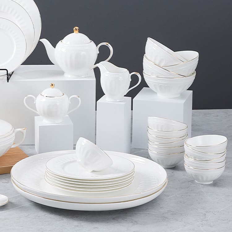 Römisches Tafelservice für 12 Person (4)