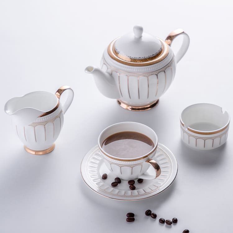 Roman White and Gold Coffee Cups (1)