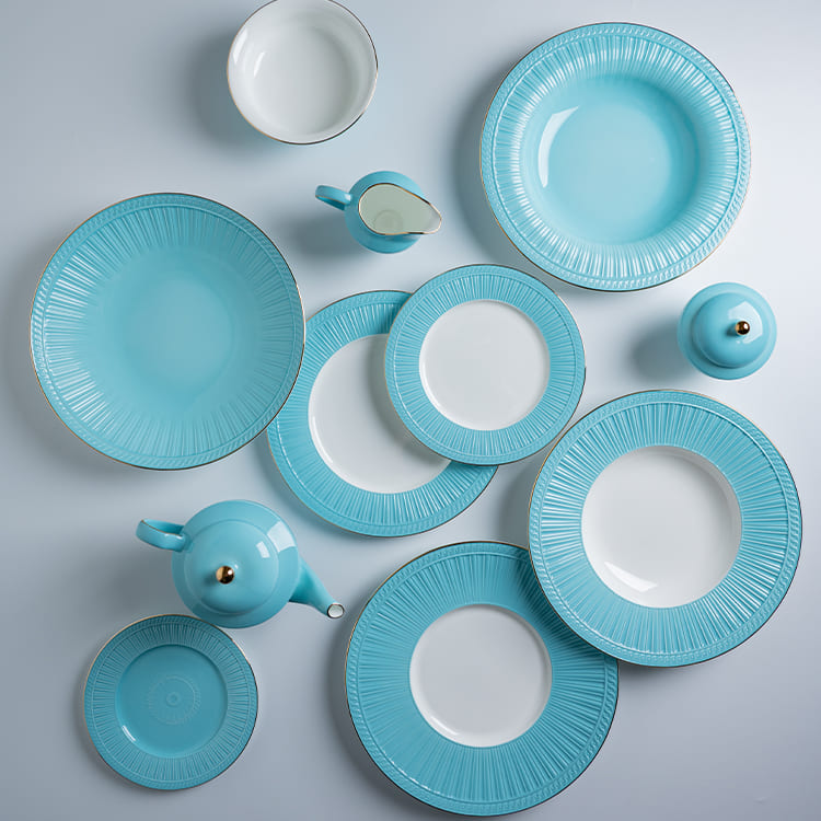 Modernes Geschirr aus der Babylon Hotel Collection (2)