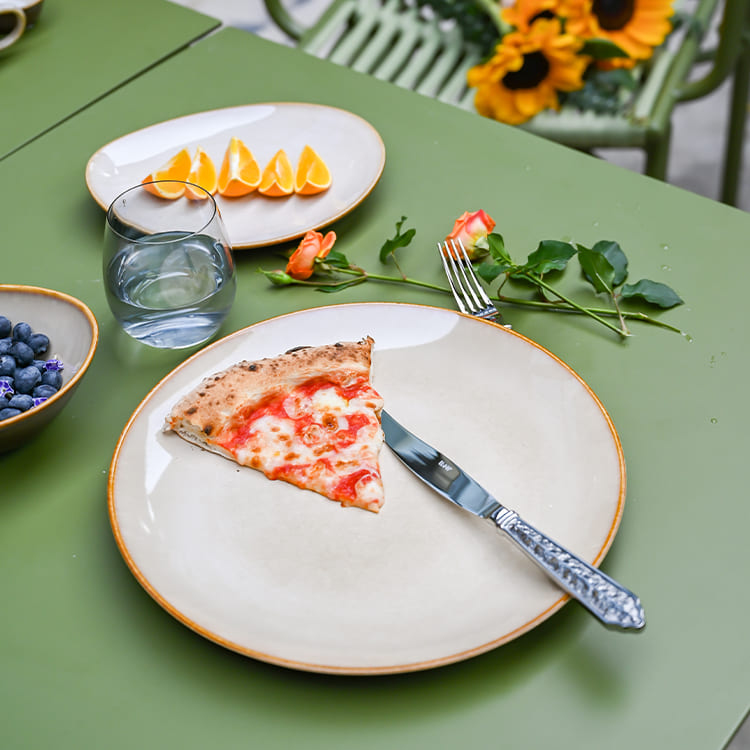 Plato llano marrón caramelo (1)