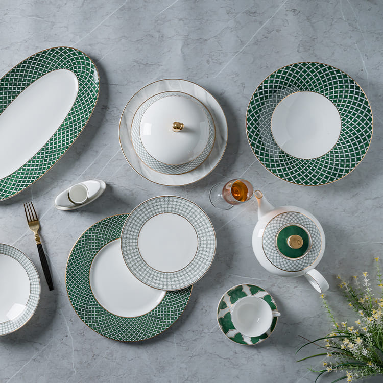 Coupe Dinner Plate 7.5 10 inch (2)