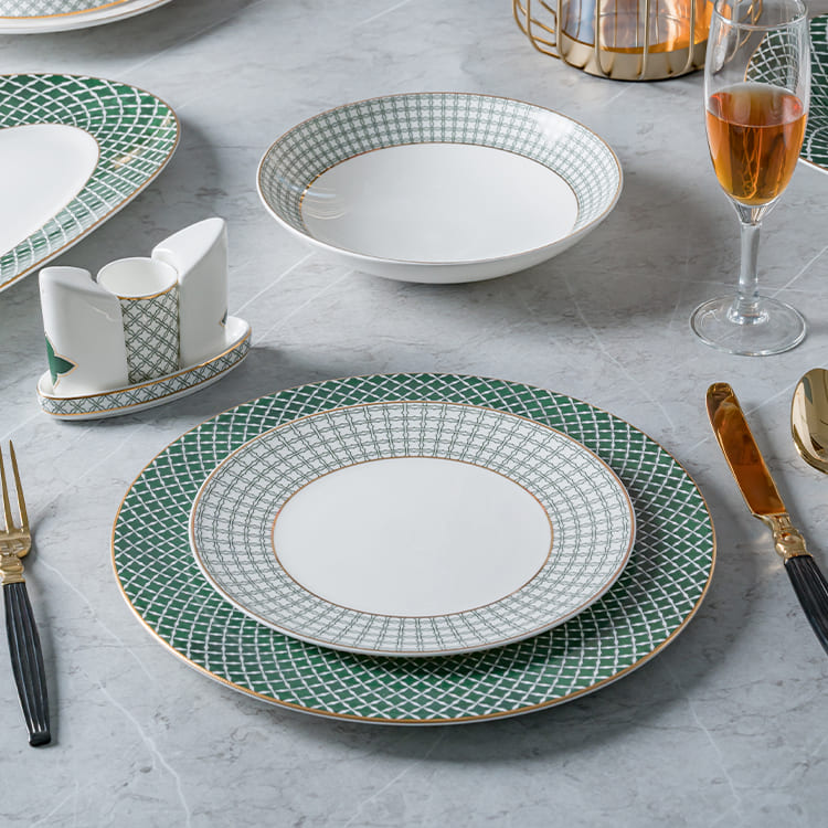 Coupe Dinner Plate 7.5 10 inch (4)