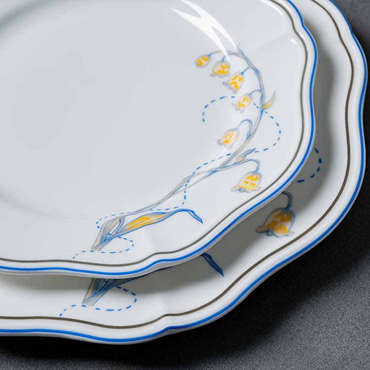 Lily of the Valley Fine Porcelain Dinnerware Set (5)