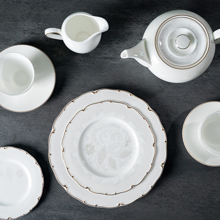 Luxury Floral Bone China Dinnerware Set (3)