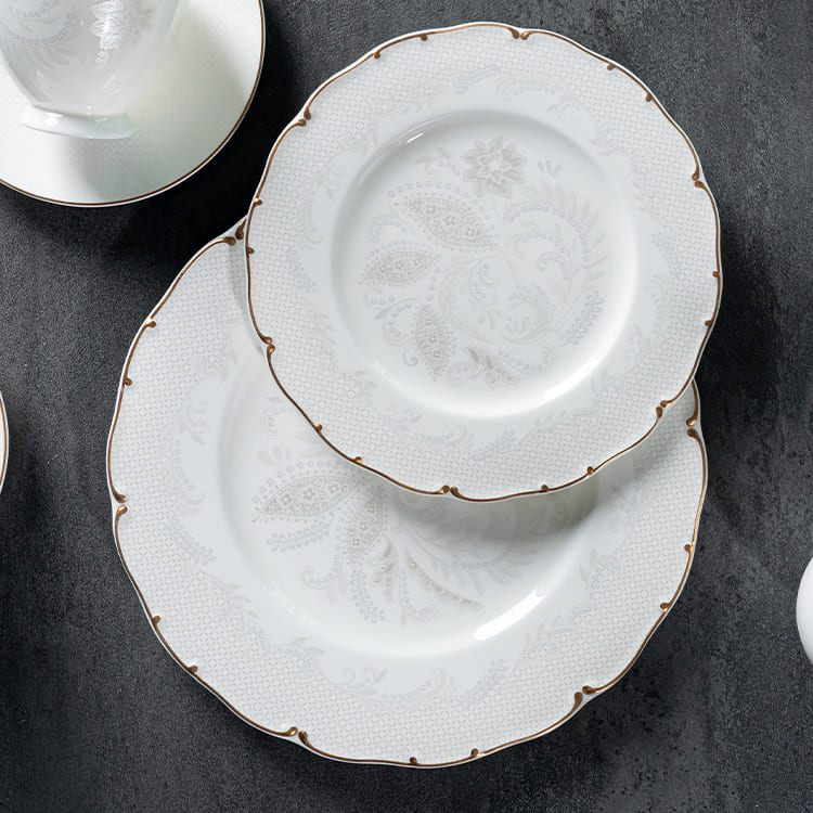 Luxury Floral Bone China Dinnerware Set (4)