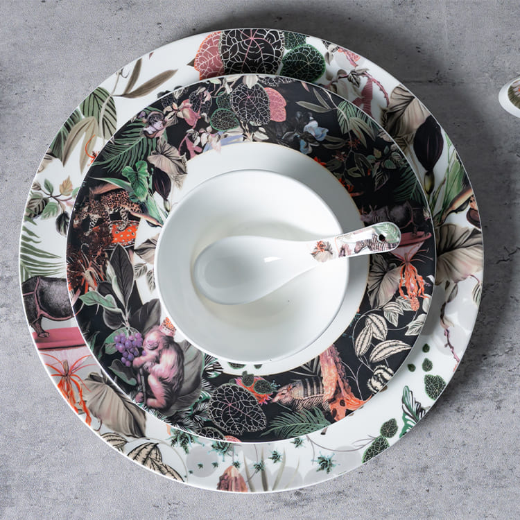 Tafelservice mit tropischem Tiermotiv (5)