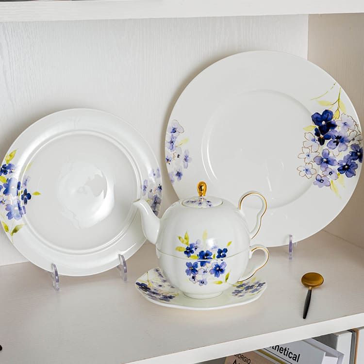 White Plate with Blue Flowers Bone China Dinnerware (7)