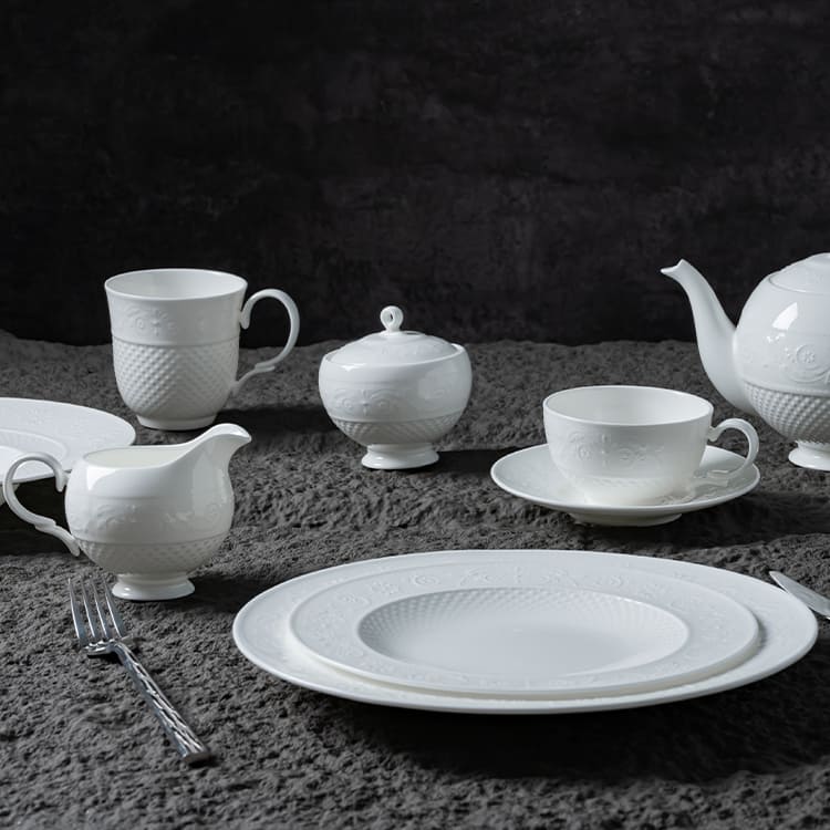 Embossed Bone China Tea Cup and Saucer (2)