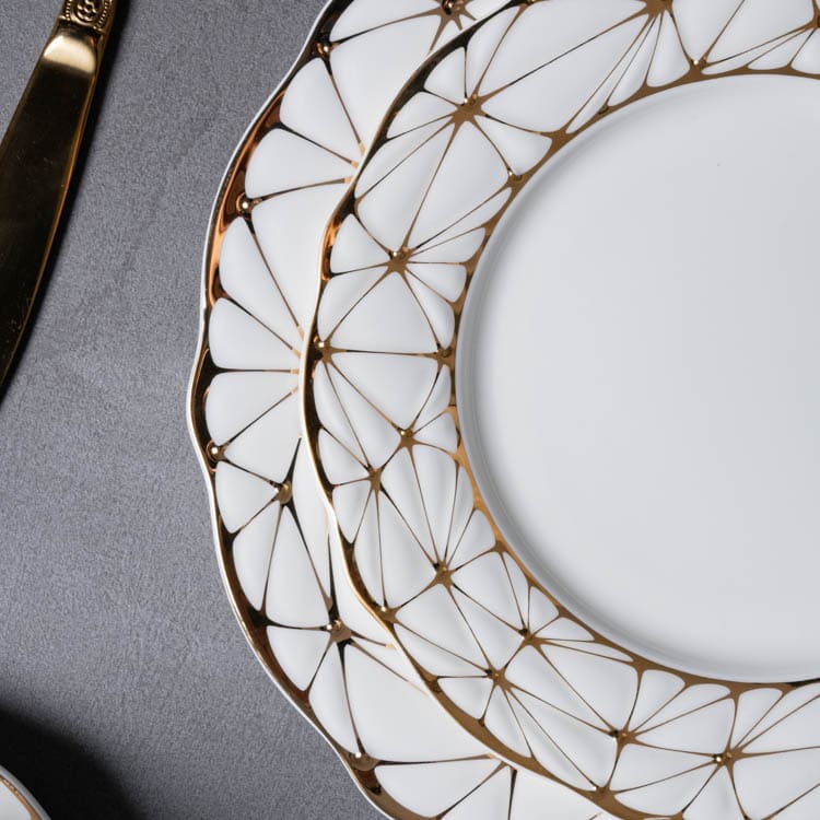 Ethereal White Plate with Gold Rim (4)