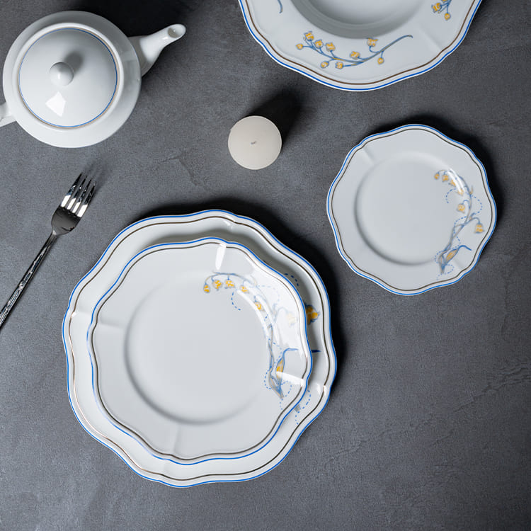 Fine Porcelain Flower Dinner Plates (4)