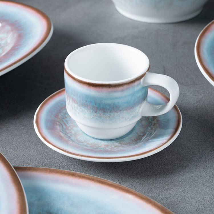 Taza de café colorida de porcelana Nebula Glow (2)