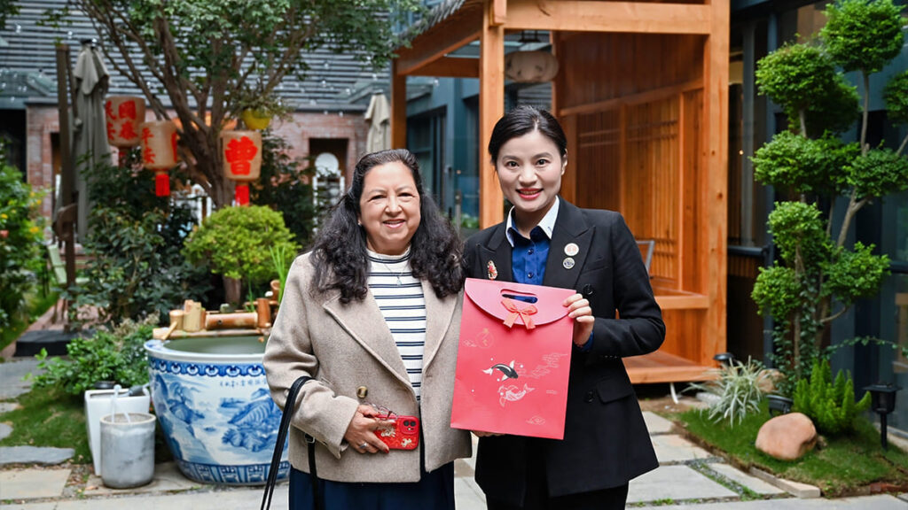 PITO Hosts Blue and White Porcelain Intangible Heritage Experience (22)