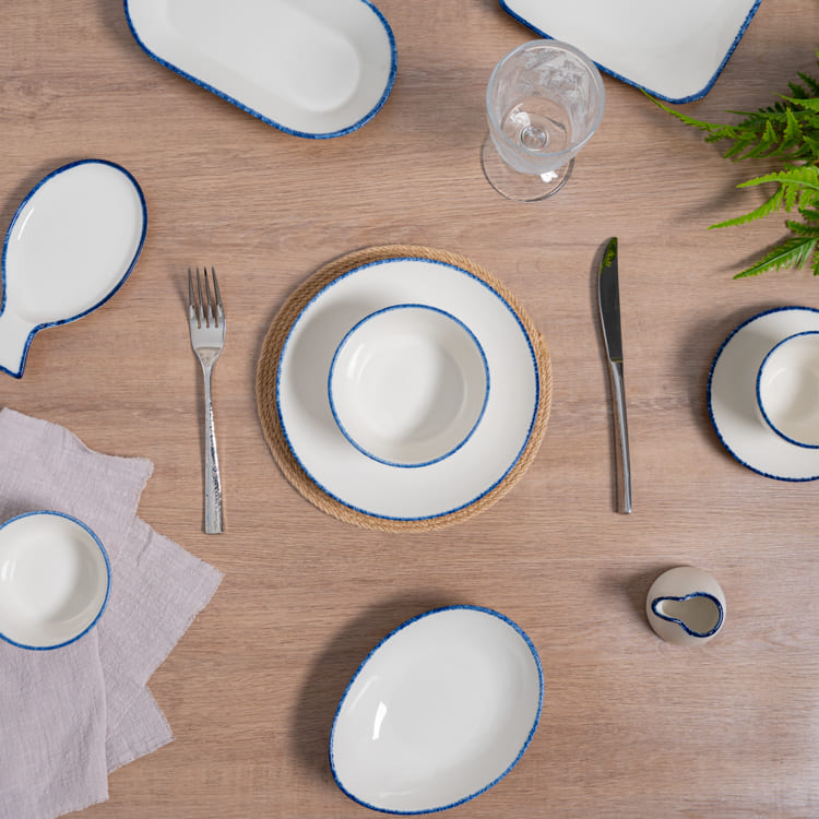 Branco & Blue Rim Glazed Porcelain Dinnerware (4)