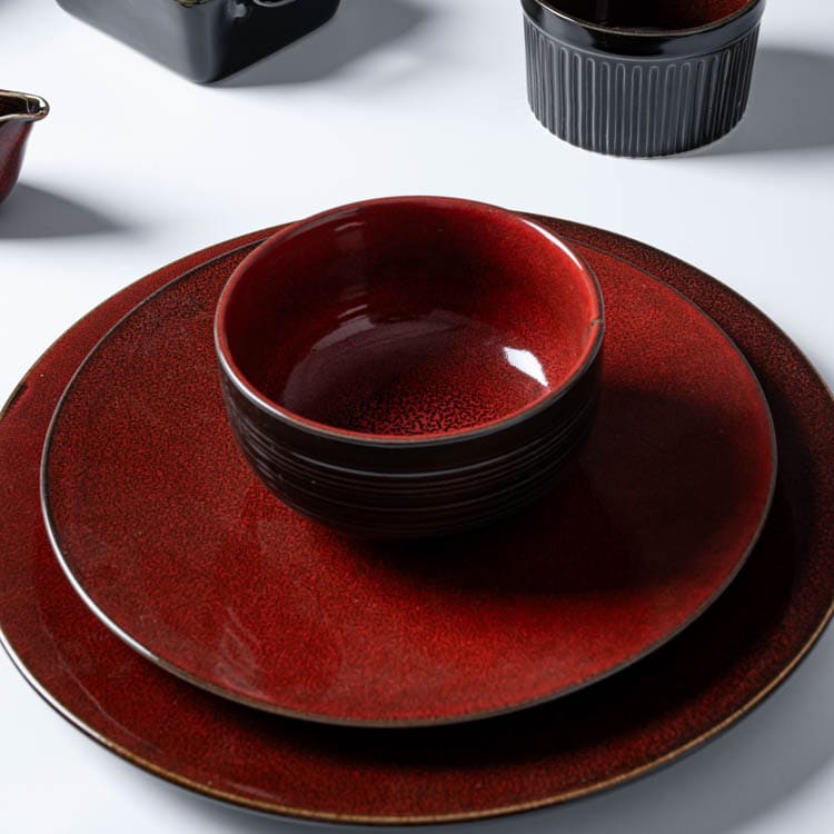 Crimson Red Porcelain Round Plate (3)
