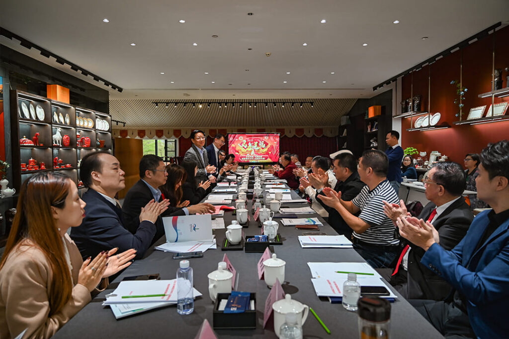 PITO Hosts Overseas Chinese Reception in Guangzhou to Promote Global Cultural Exchange Through Porcelain (5)