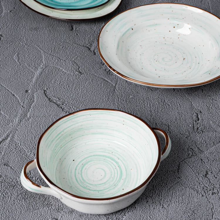 Spiral Pattern Blue and White Plates (3)