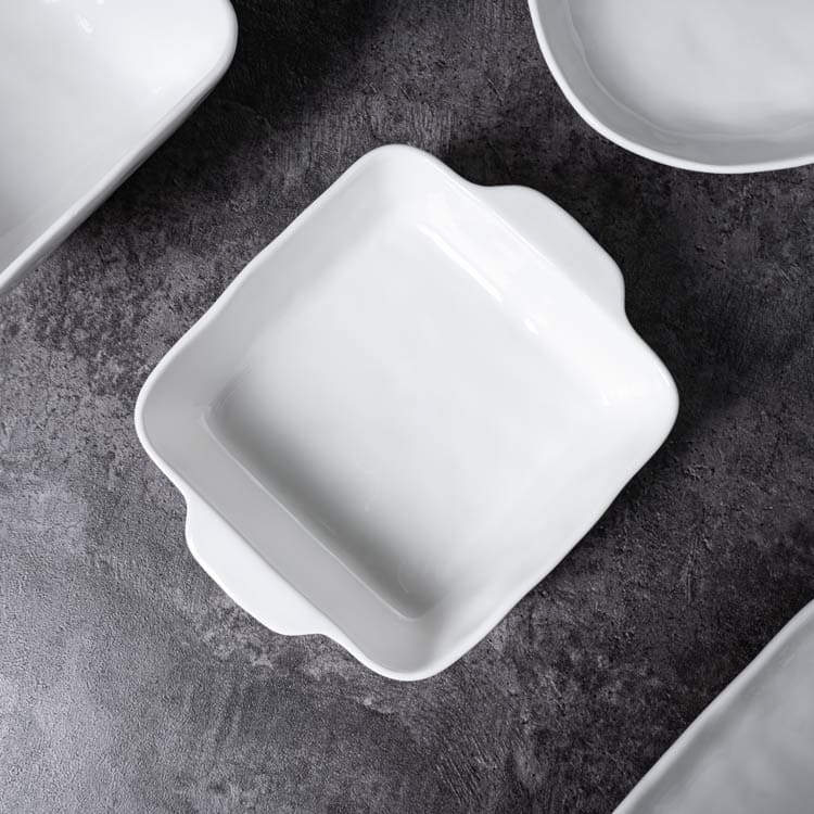 White Hammered Porcelain Dinnerware (1)