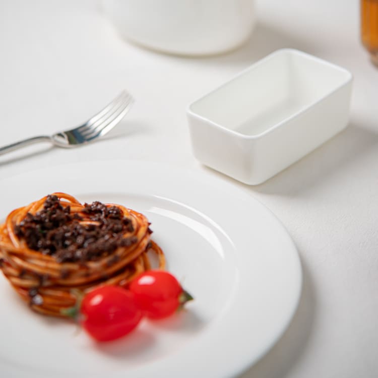 White Porcelain Dinnerware Set (4)