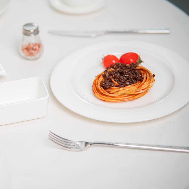 White Porcelain Dinnerware Set (5)