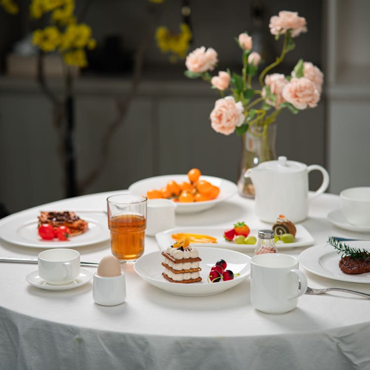 White Porcelain Dinnerware Set (6)