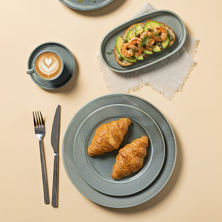 Green Reactive Glaze Dinner Set (1)