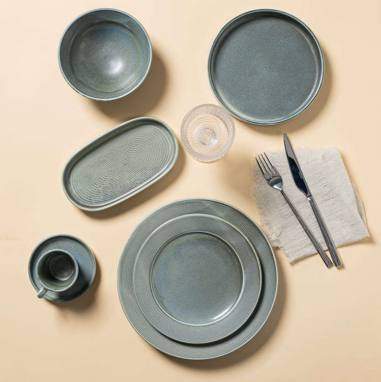 Green Reactive Glaze Dinner Set (4)