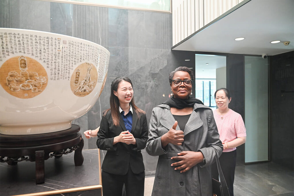 PITO Welcomes Delegation from the Mozambique Presidential Office to the Greater Bay Area Headquarters (11)