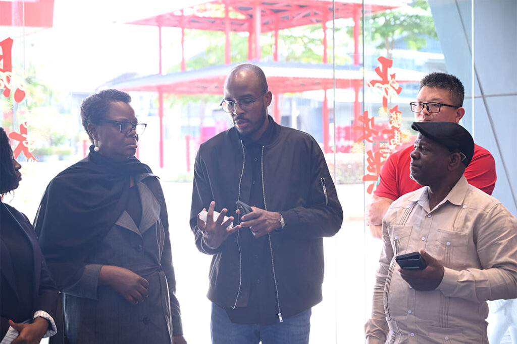 PITO Welcomes Delegation from the Mozambique Presidential Office to the Greater Bay Area Headquarters (4)