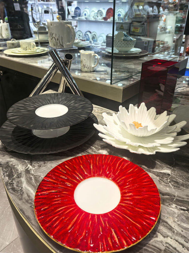 PITO at Canton Fair 2026 Elevating Global Dining with Premium Porcelain & Custom Tableware Solutions (3)